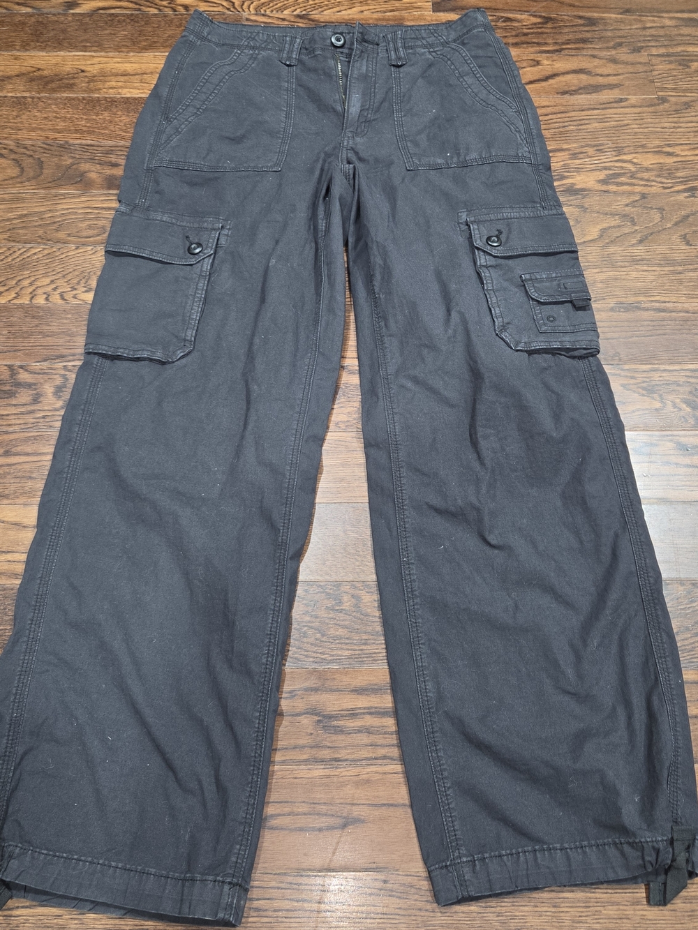 American Eagle Outfitters Black Wide-Leg Cargo Pants
